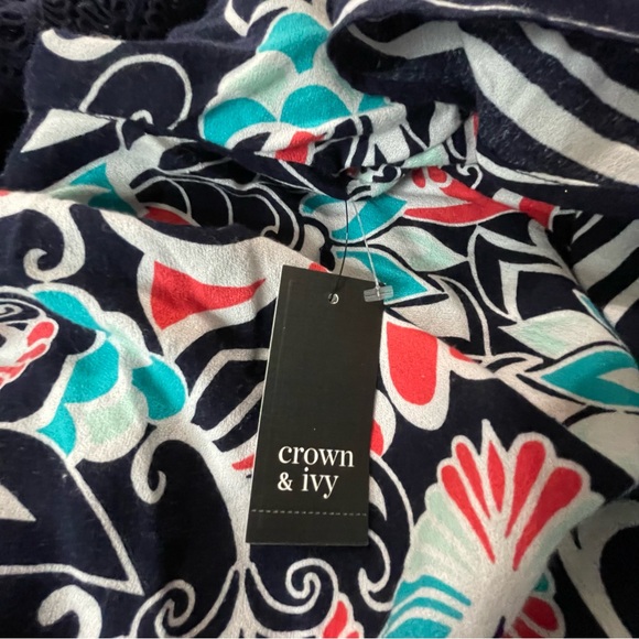 Crown & Ivy blouse size XL - Picture 5 of 16